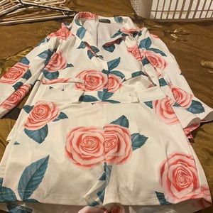 Floral short suit
